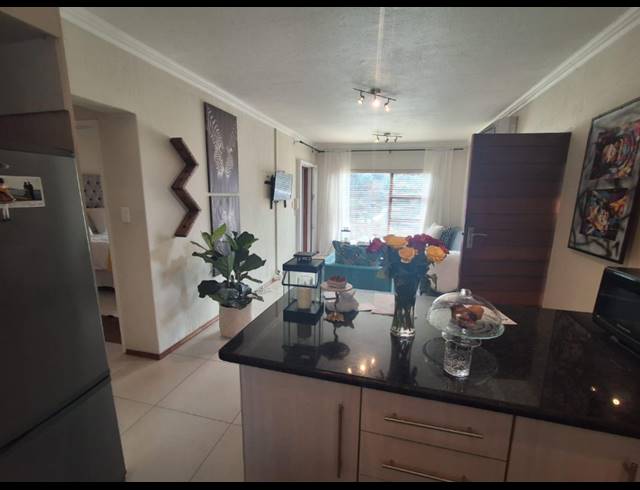 80M² APARTMENT BLOCK FOR SALE IN BASSONIA